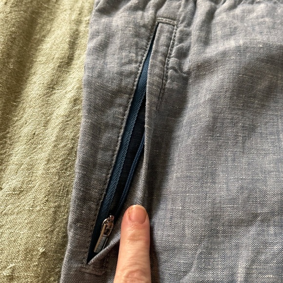 Athleta Cabo Linen Chambray Joggers Size 10
Drawstring Pull-on Pants - Picture 3 of 12